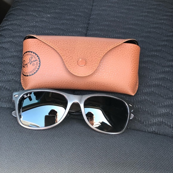 Sunglasses - Picture 4 of 4